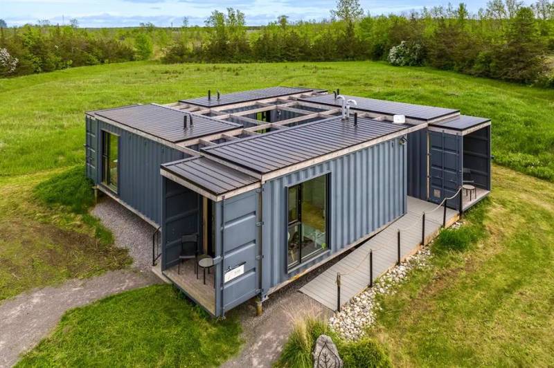 Container House.jpg
