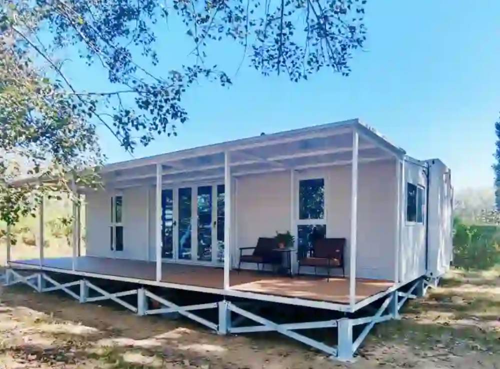 40ft Prefabricated Container House for sale.jpg