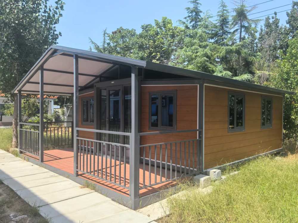 20ft Prefabricated Container House.jpg