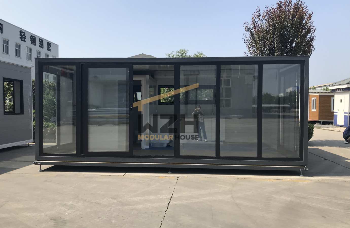 Slide-Out Container Home for Living & Accommodation
